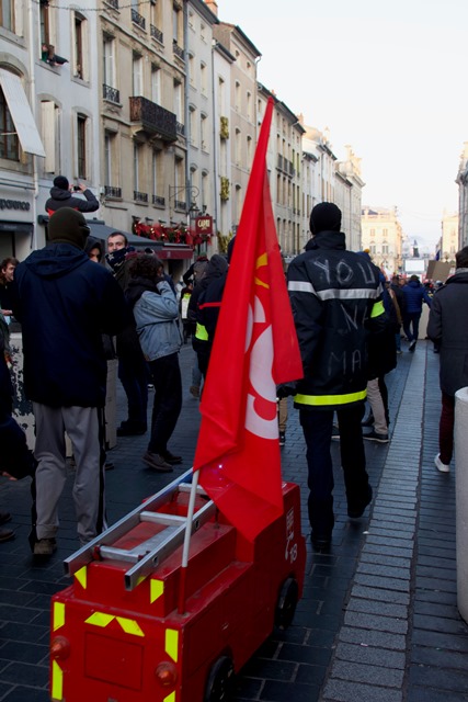 2019-12-05_manif_nancy_1 (141).jpg